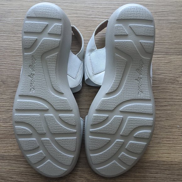 Easy Spirit Tan Kaffi Slingback Wedge Sandal - Picture 6 of 8